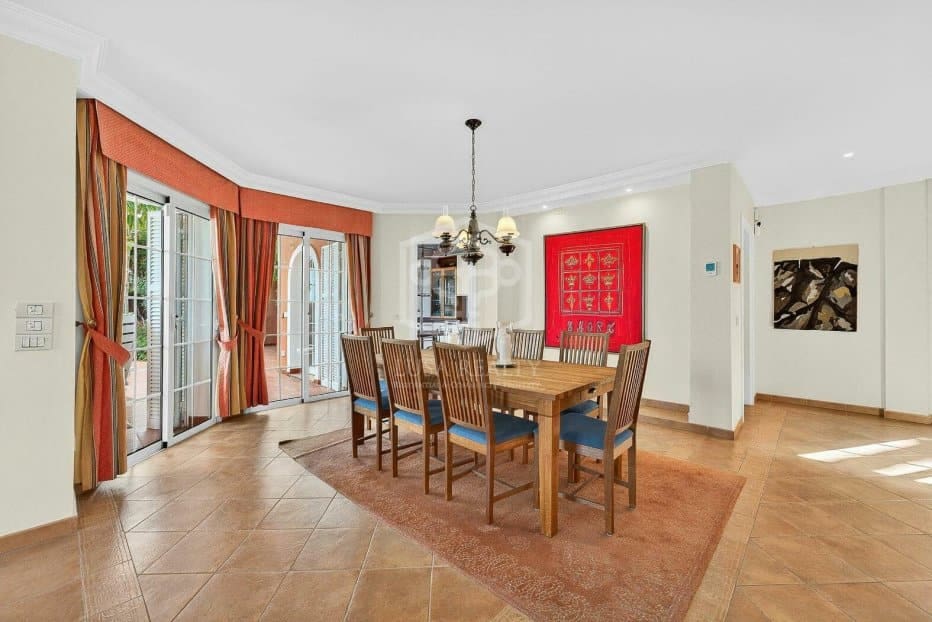 5 Zimmer Villa zu verkaufen in Adeje - 2.500.000 € (Ref: 9522824)