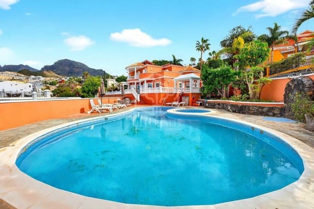 5 Zimmer Villa zu verkaufen in San Eugenio Alto, Adeje - 2.500.000 € (Ref: 9522824)