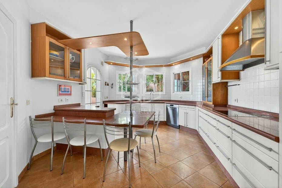 5 Zimmer Villa zu verkaufen in Adeje - 2.500.000 € (Ref: 9522824)