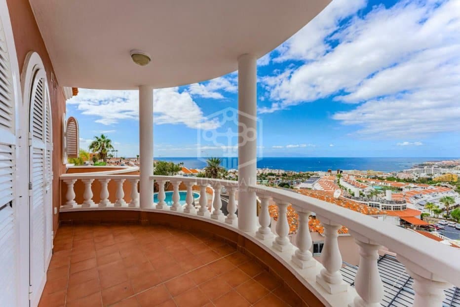 5 Zimmer Villa zu verkaufen in Adeje - 2.500.000 € (Ref: 9522824)