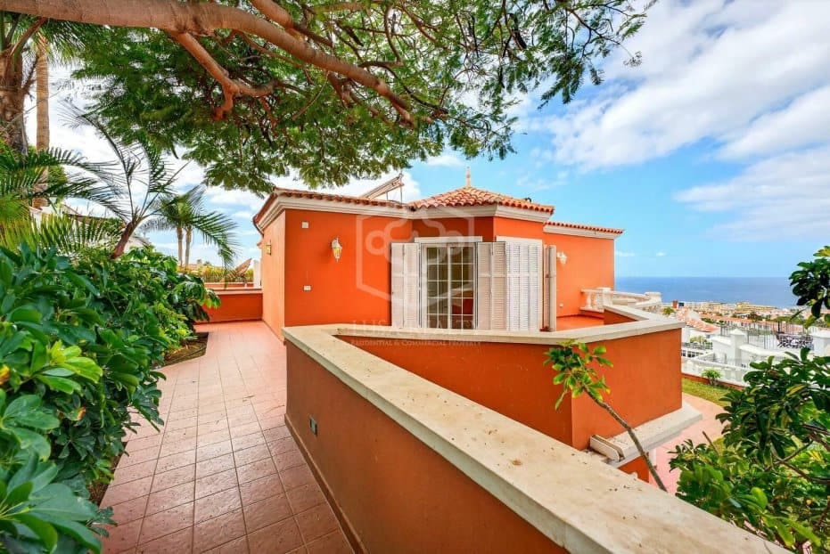 5 Zimmer Villa zu verkaufen in Adeje - 2.500.000 € (Ref: 9522824)