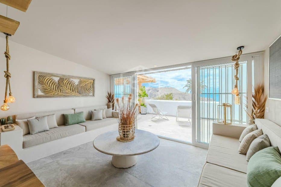 5 Zimmer Villa zu verkaufen in Arona - 1.450.000 € (Ref: 9604474)