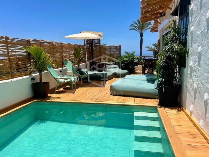 5 Zimmer Villa zu verkaufen in Arona - 1.450.000 € (Ref: 9604474)