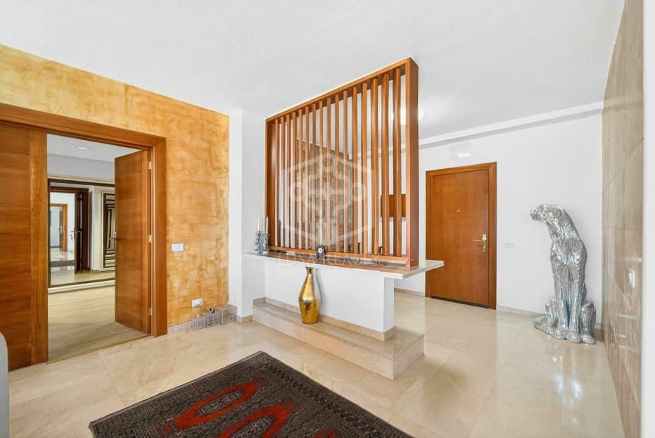 3 makuuhuone Huoneisto myytävänä paikassa Adeje - 1 050 000 € (Ref: 9604475)