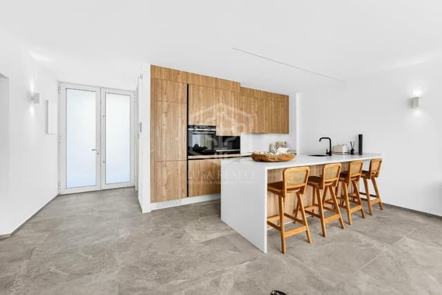 2 soveværelse Villa til salg i Costa del Silencio, Arona - € 995.000 (Ref: 9604476)