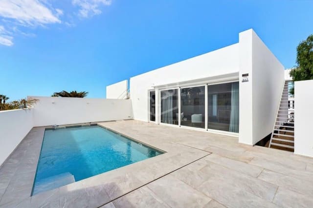 2 soveværelse Villa til salg i Costa del Silencio, Arona - € 995.000 (Ref: 9604476)