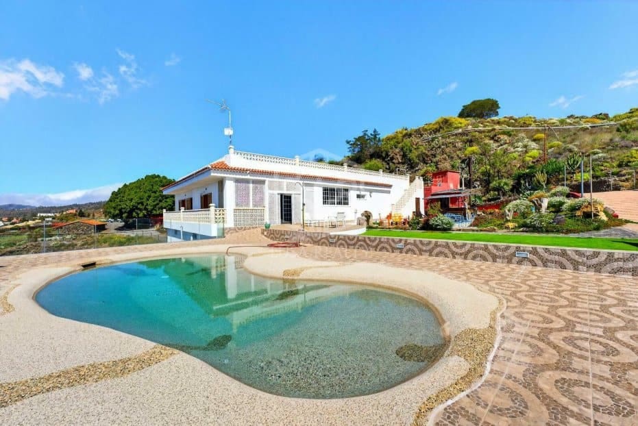 Villa till salu i Guia de Isora med pool garage - 3 280 000 € (Ref: 9646758)