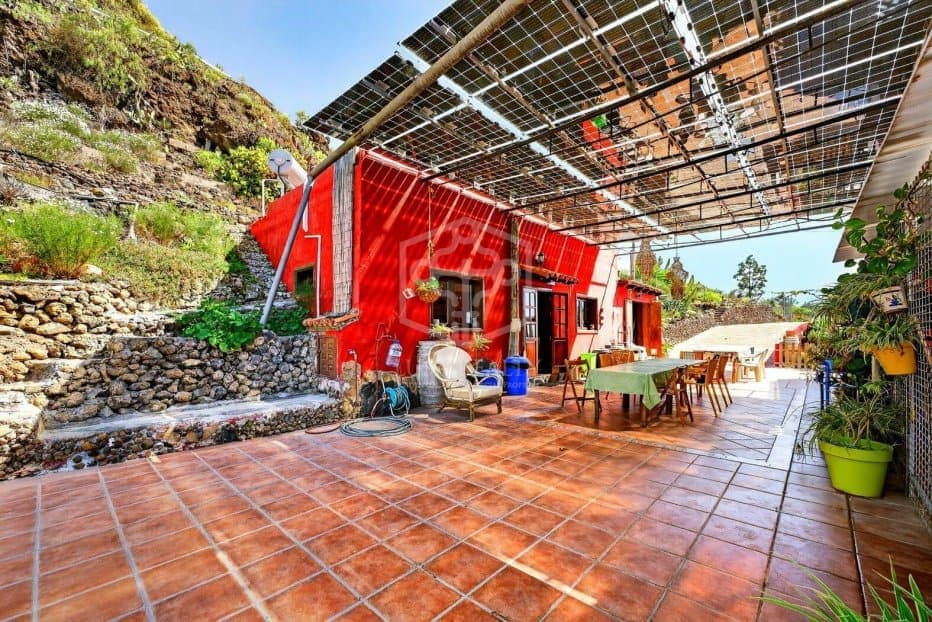 Villa till salu i Guia de Isora med pool garage - 3 280 000 € (Ref: 9646758)