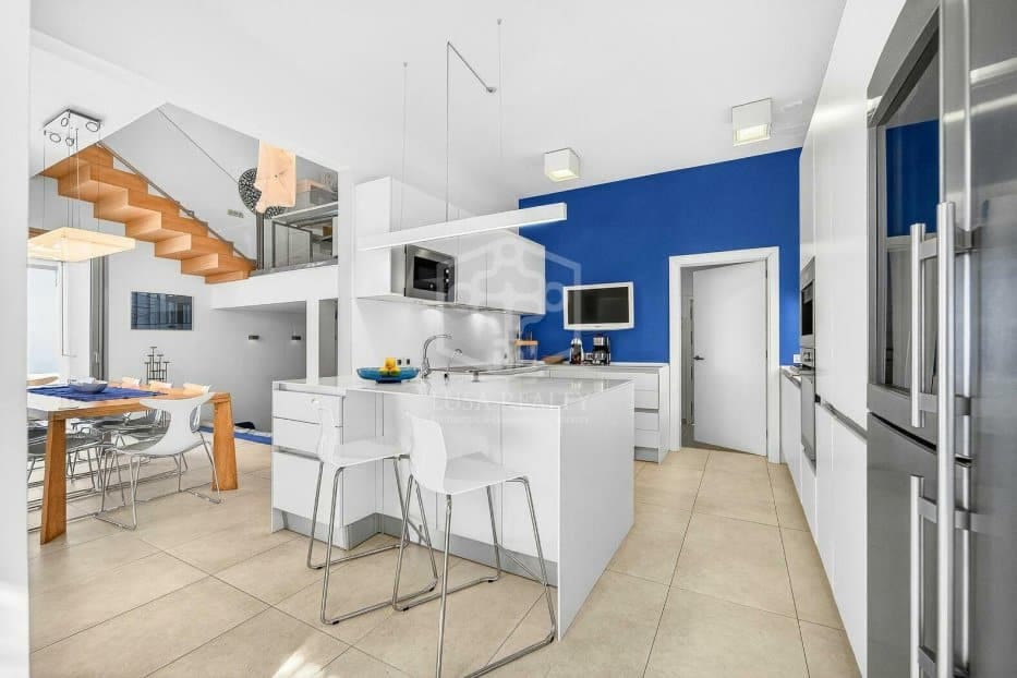 5 chambre Villa/Maison à vendre à Adeje avec piscine - 2 000 000 € (Ref: 9646759)