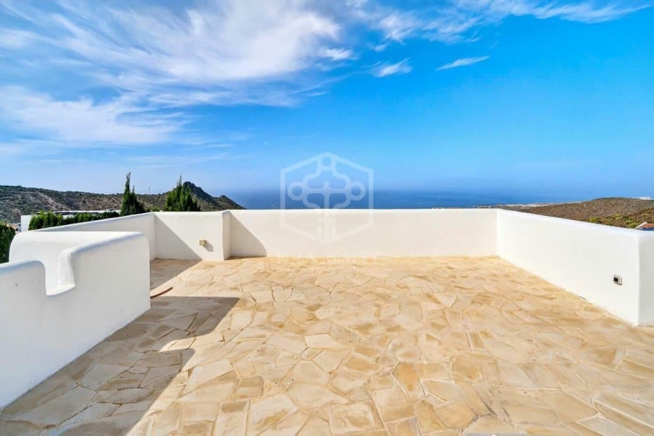 5 chambre Villa/Maison à vendre à Adeje avec piscine - 2 000 000 € (Ref: 9646759)