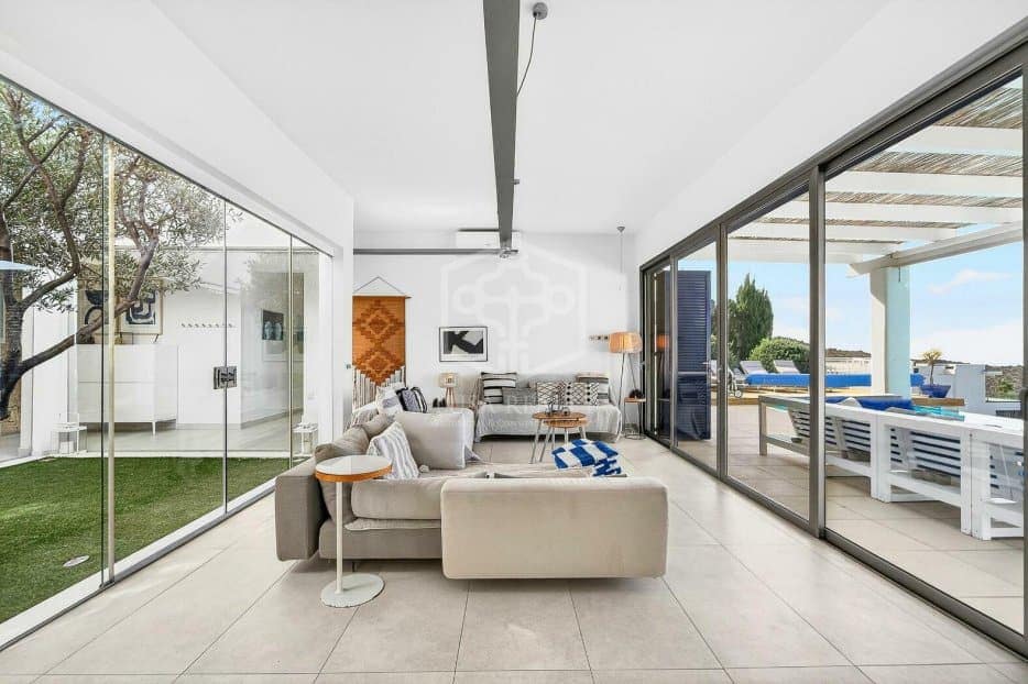 5 chambre Villa/Maison à vendre à Adeje avec piscine - 2 000 000 € (Ref: 9646759)