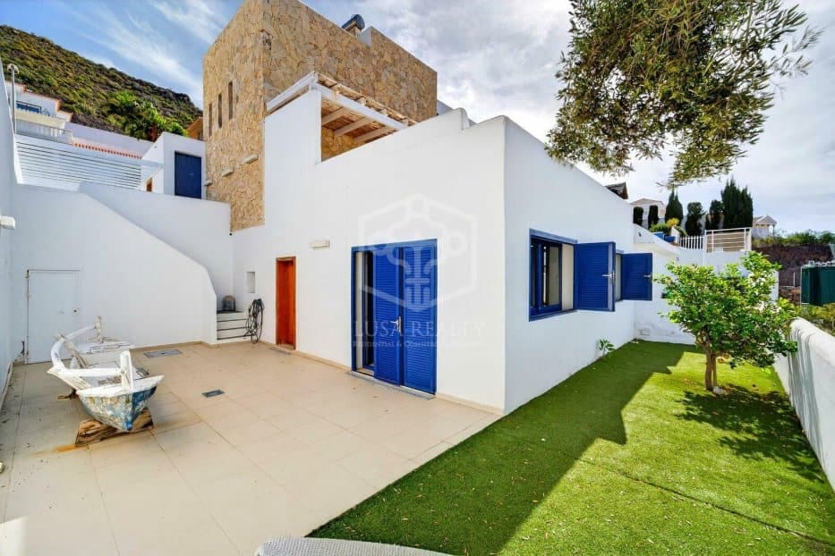 5 chambre Villa/Maison à vendre à Adeje avec piscine - 2 000 000 € (Ref: 9646759)