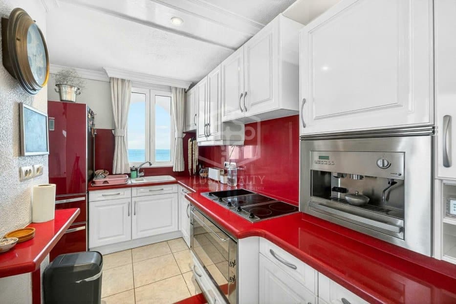 2 Zimmer Apartment zu verkaufen in Arona mit Pool - 735.000 € (Ref: 9646761)