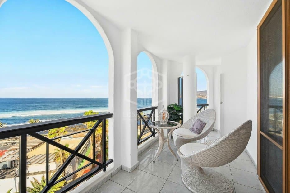 2 Zimmer Apartment zu verkaufen in Arona mit Pool - 735.000 € (Ref: 9646761)