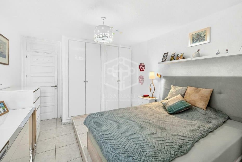 2 Zimmer Apartment zu verkaufen in Arona mit Pool - 735.000 € (Ref: 9646761)