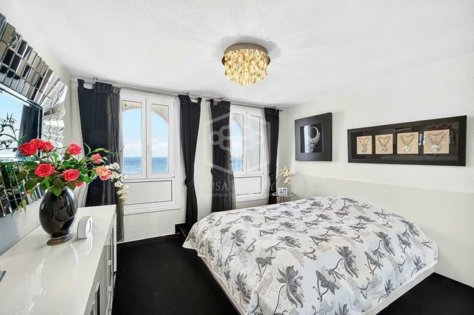 2 Zimmer Apartment zu verkaufen in Arona mit Pool - 735.000 € (Ref: 9646761)