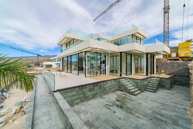 4 makuuhuone Huvila myytävänä paikassa Guía de Isora mukana uima-altaan 
autotalli - 6 900 000 € (Ref: 9673709)