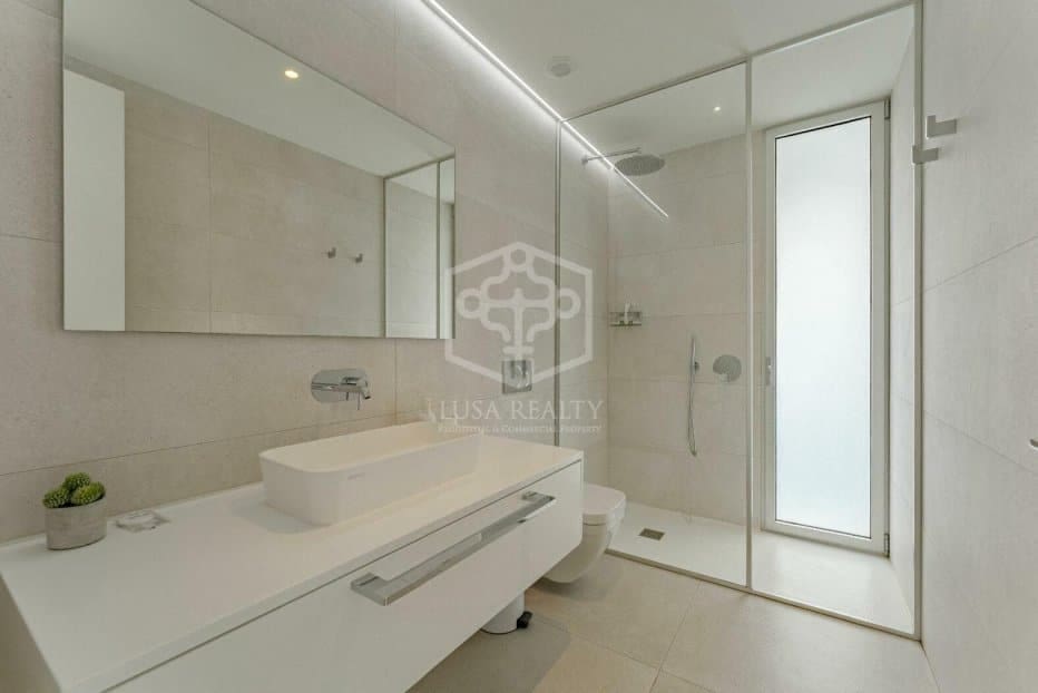 4 sypialnia Willa na sprzedaż w Adeje z basenem garażem - 1 330 000 € (Ref: 9673711)