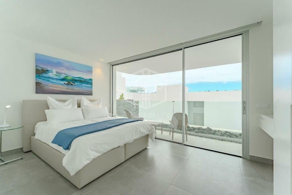 4 sypialnia Willa na sprzedaż w Adeje z basenem garażem - 1 330 000 € (Ref: 9673711)