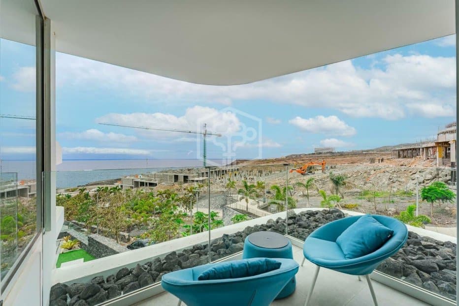 4 sypialnia Willa na sprzedaż w Adeje z basenem garażem - 1 330 000 € (Ref: 9673711)