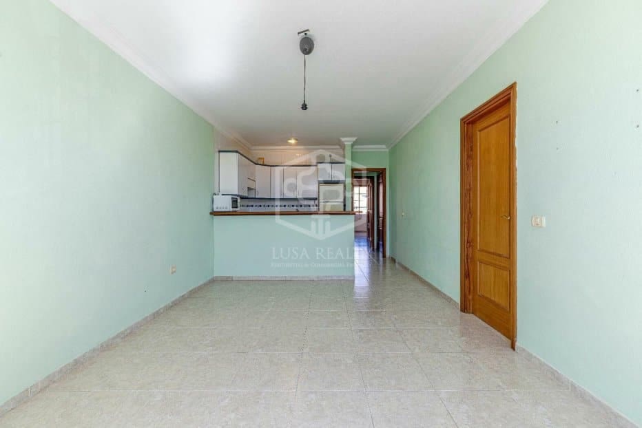 Local Comercial de 14 habitaciones en Arona en venta - 1.230.000 € (Ref: 9673712)