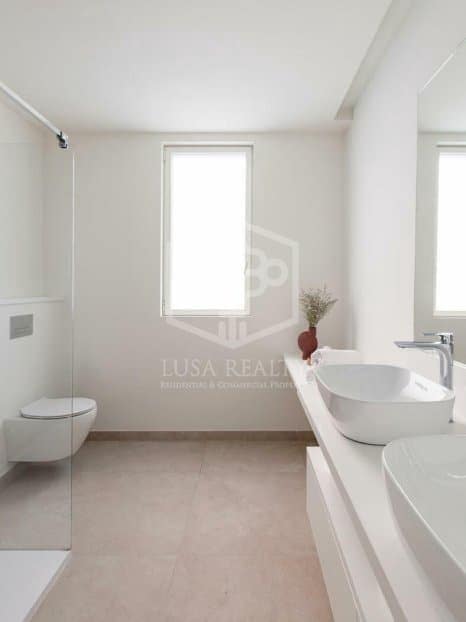 3 slaapkamer Villa te koop in Adeje met zwembad garage - € 1.950.000 (Ref: 9689926)