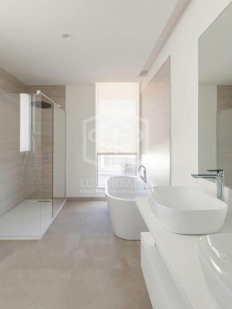 3 slaapkamer Villa te koop in Adeje met zwembad garage - € 1.950.000 (Ref: 9689926)