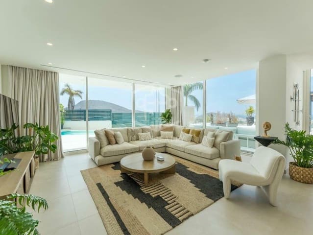 3 soverom Villa til salgs i La Caldera, Adeje med svømmebasseng garasje - € 1 912 000 (Ref: 9689927)