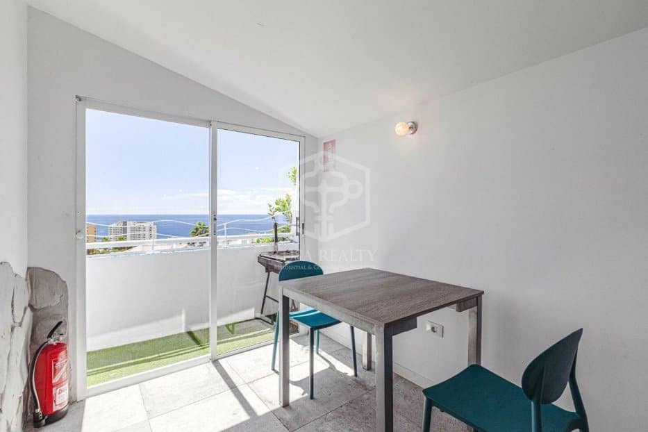 3 soverom Villa til salgs i Adeje med svømmebasseng - € 1 100 000 (Ref: 9714378)