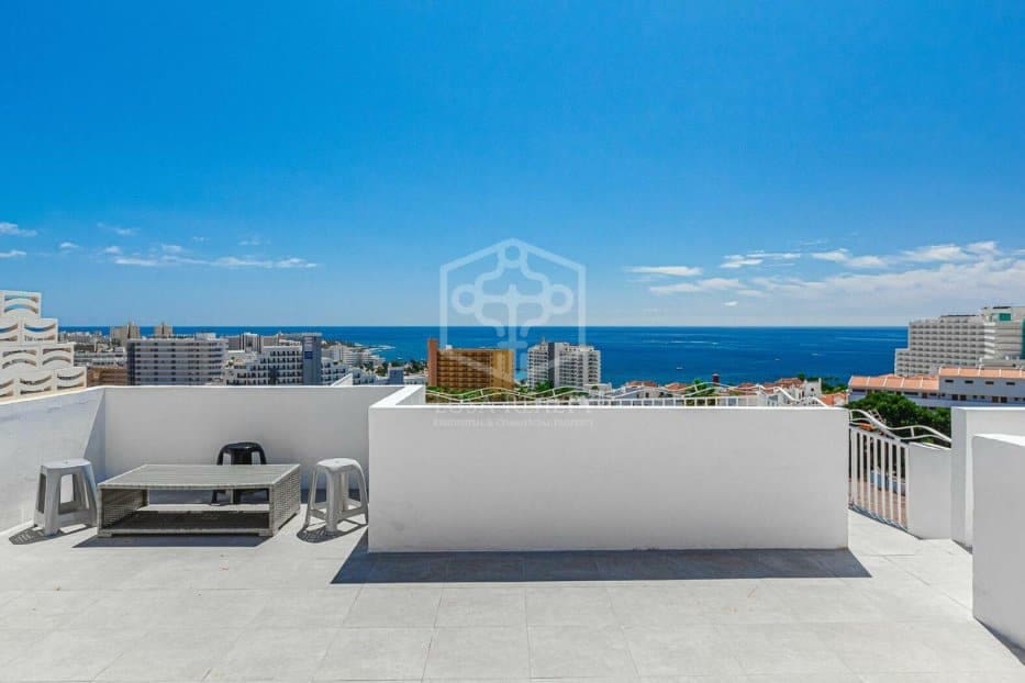 3 soverom Villa til salgs i Adeje med svømmebasseng - € 1 100 000 (Ref: 9714378)