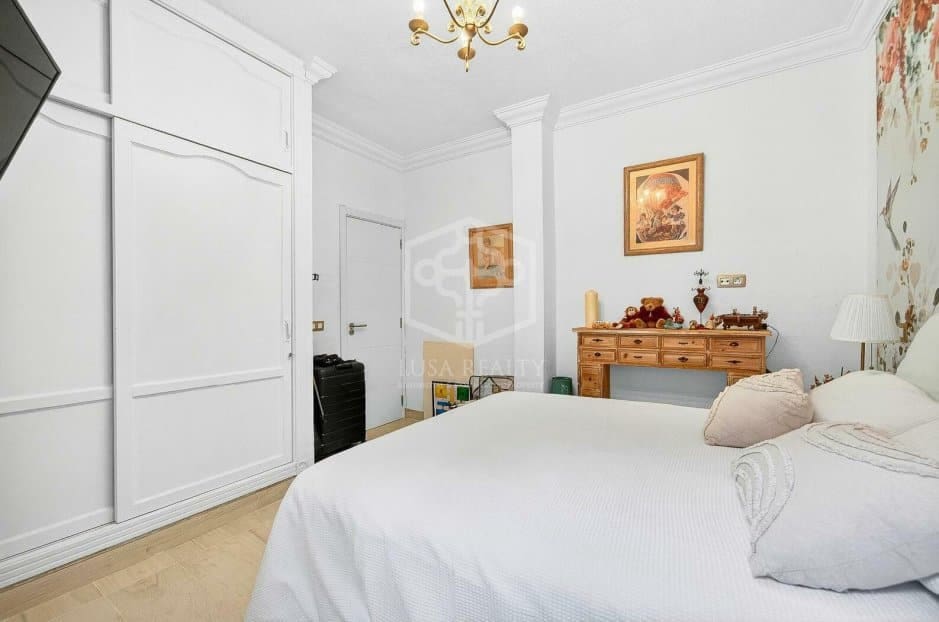 Chalet de 2 habitaciones en Guía de Isora en venta con piscina - 998.000 € (Ref: 9714379)