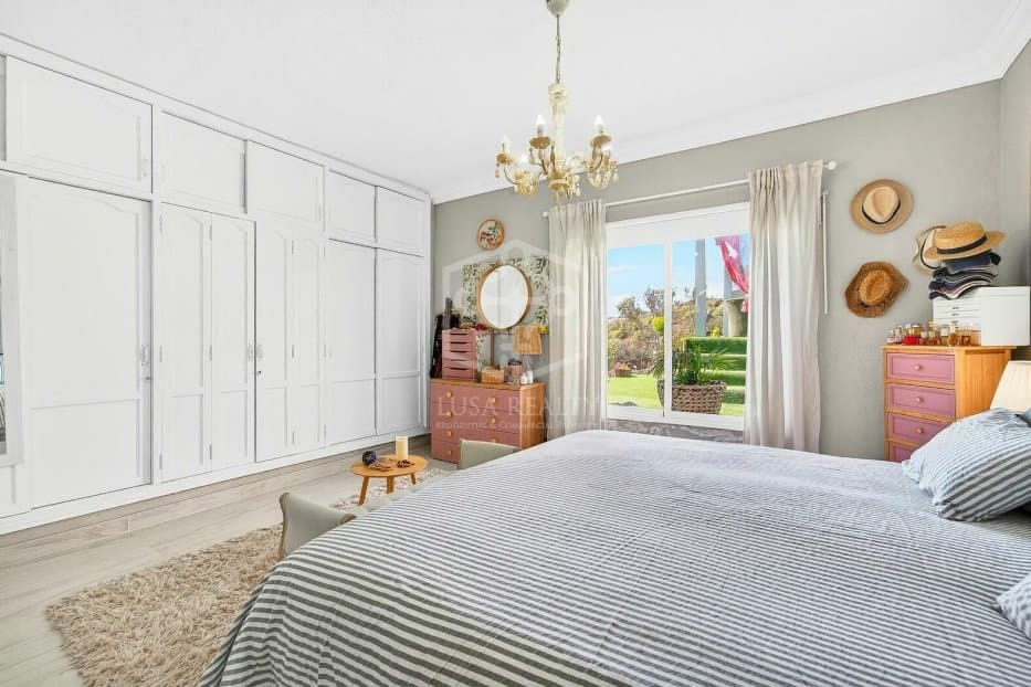 Chalet de 2 habitaciones en Guía de Isora en venta con piscina - 998.000 € (Ref: 9714379)