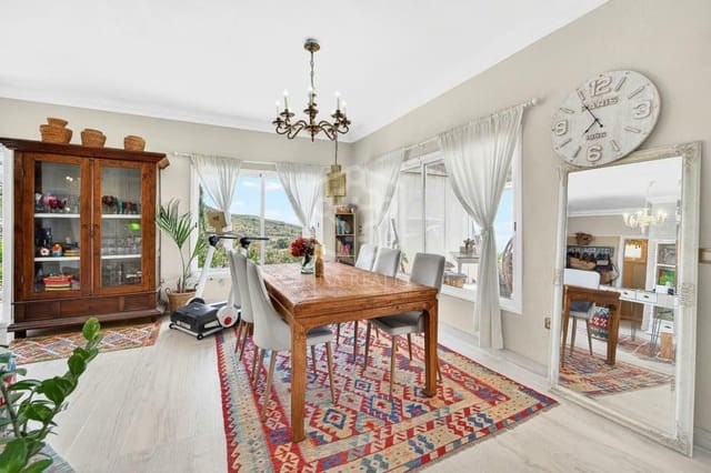 2 soverom Villa til salgs i Guía de Isora med svømmebasseng - € 998 000 (Ref: 9714379)