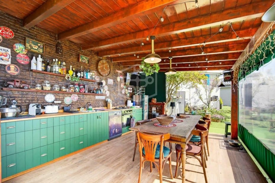 Chalet de 2 habitaciones en Guía de Isora en venta con piscina - 998.000 € (Ref: 9714379)