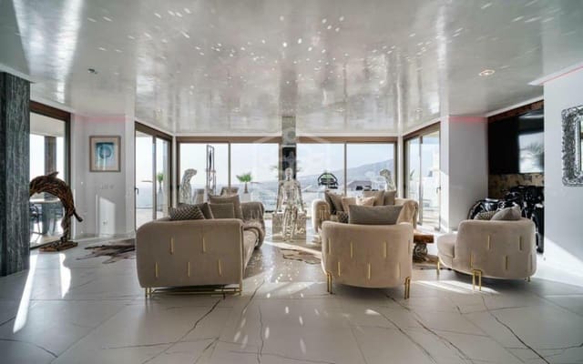 4 sypialnia Willa na sprzedaż w San Eugenio Alto, Adeje z basenem garażem - 5 500 000 € (Ref: 9731555)