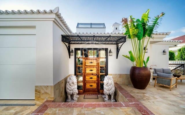 4 sypialnia Willa na sprzedaż w San Eugenio Alto, Adeje z basenem garażem - 5 500 000 € (Ref: 9731555)