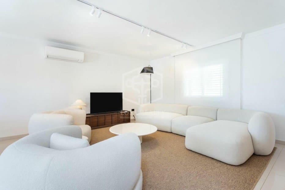 5 slaapkamer Villa te koop in Adeje met zwembad - € 3.300.000 (Ref: 9731556)