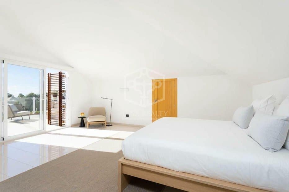 5 slaapkamer Villa te koop in Adeje met zwembad - € 3.300.000 (Ref: 9731556)