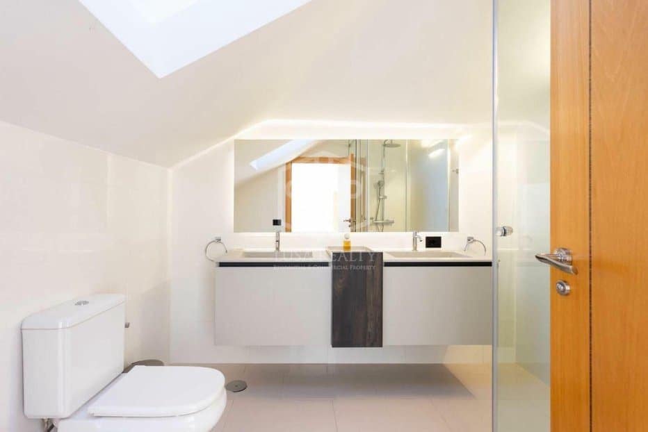 5 slaapkamer Villa te koop in Adeje met zwembad - € 3.300.000 (Ref: 9731556)