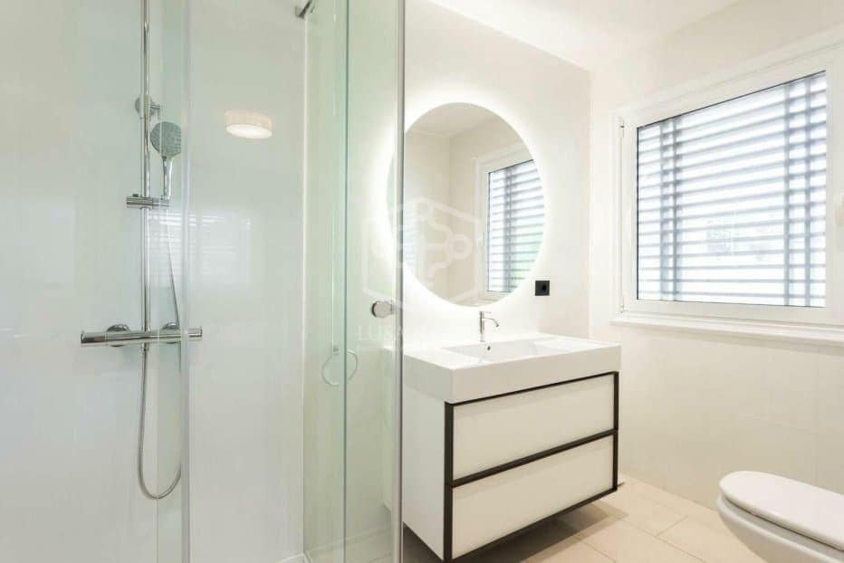 5 slaapkamer Villa te koop in Adeje met zwembad - € 3.300.000 (Ref: 9731556)