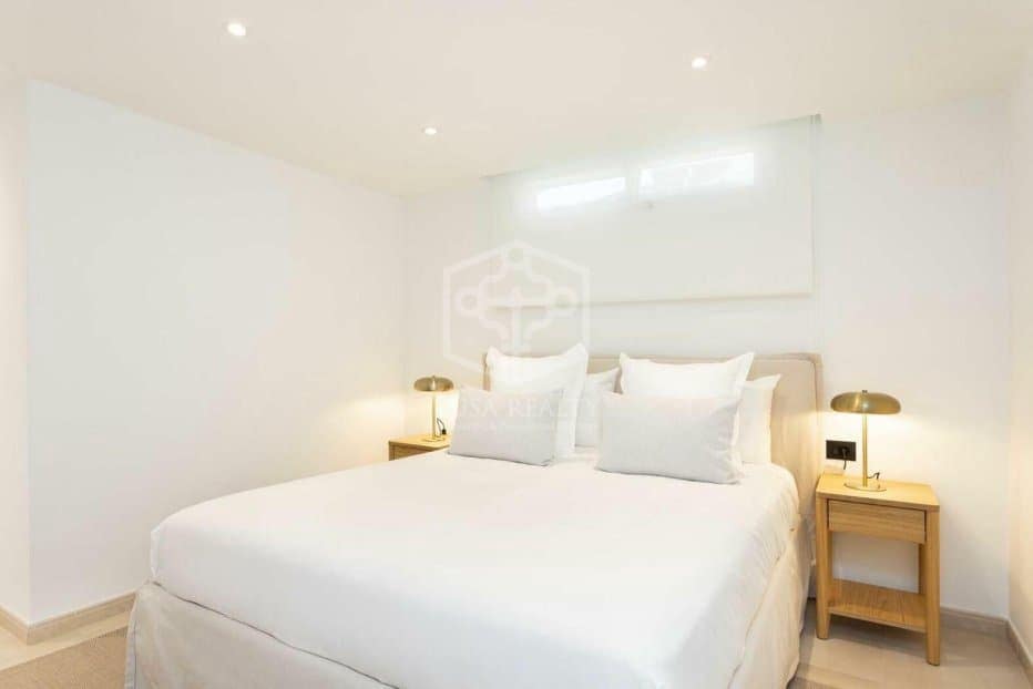 5 slaapkamer Villa te koop in Adeje met zwembad - € 3.300.000 (Ref: 9731556)