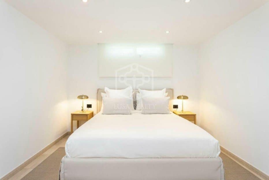 5 slaapkamer Villa te koop in Adeje met zwembad - € 3.300.000 (Ref: 9731556)