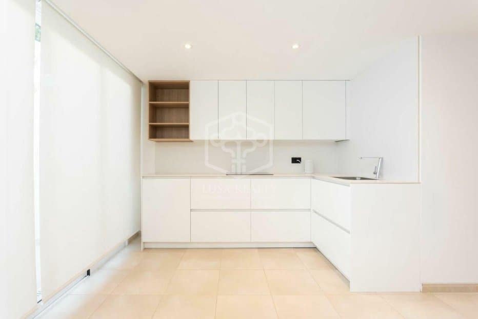 5 slaapkamer Villa te koop in Adeje met zwembad - € 3.300.000 (Ref: 9731556)