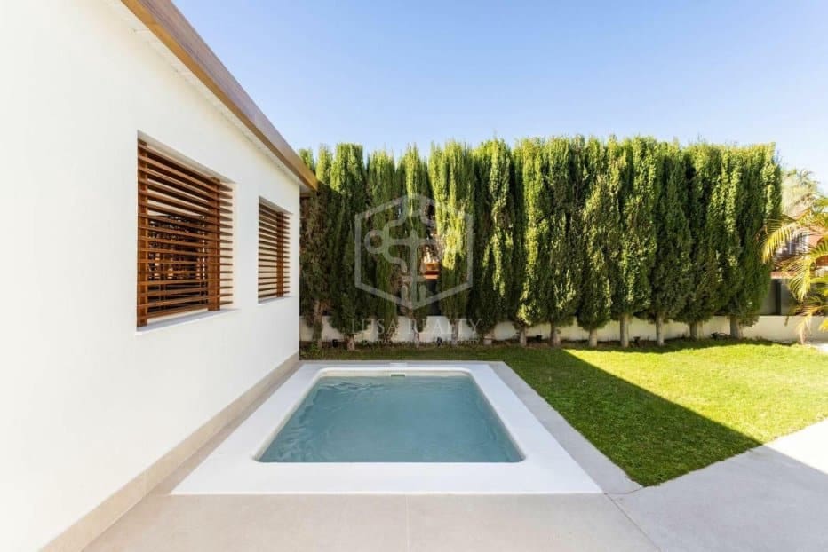 5 slaapkamer Villa te koop in Adeje met zwembad - € 3.300.000 (Ref: 9731556)