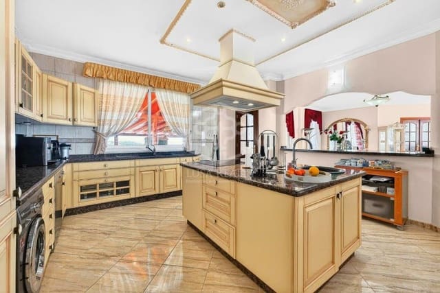 14 soverom Villa til salgs i Callao Salvaje - Playa Paraíso, Adeje med svømmebasseng garasje - € 2 590 000 (Ref: 9755129)