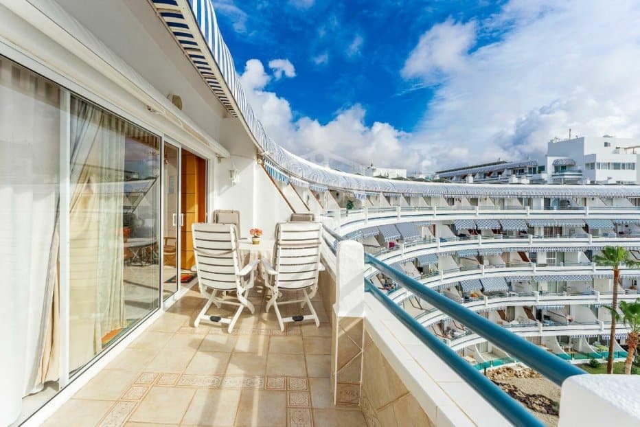 2 makuuhuone Huoneisto myytävänä paikassa Adeje mukana uima-altaan 
autotalli - 950 000 € (Ref: 9755131)