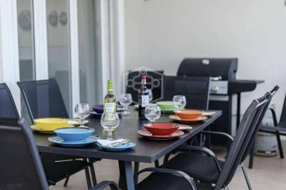 4 slaapkamer Villa te koop in Arona met zwembad garage - € 850.000 (Ref: 9755132)