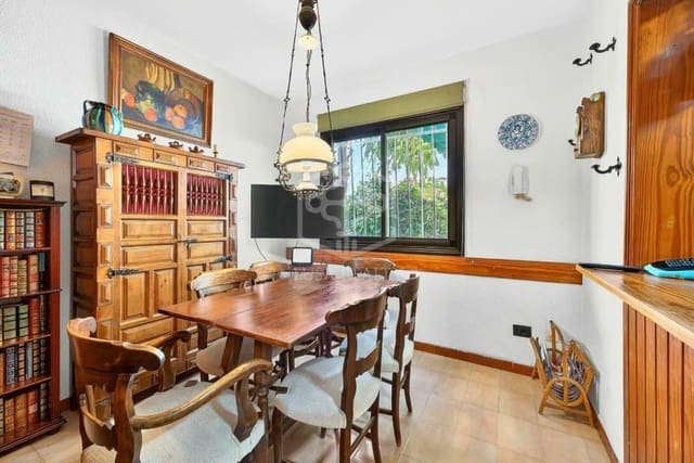 4 camera da letto Casa in vendita in Torviscas Bajo, Adeje con piscina garage - 750.000 € (Rif: 9755133)