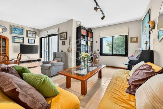 4 camera da letto Casa in vendita in Torviscas Bajo, Adeje con piscina garage - 750.000 € (Rif: 9755133)