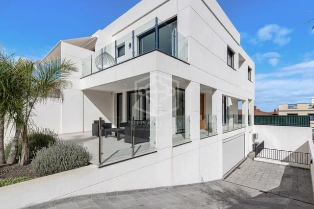 3 soveværelse Byhus til salg i Santa Ursula med swimmingpool garage - € 1.200.000 (Ref: 9788068)